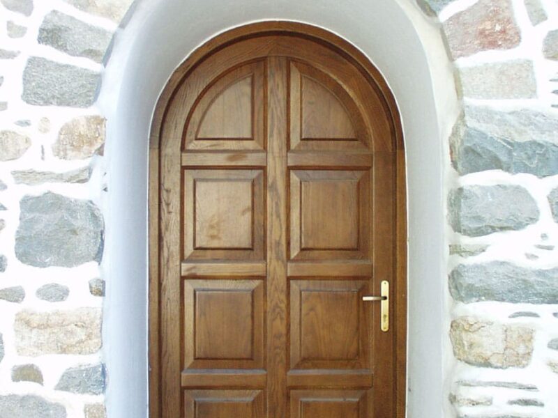 Athos Ξύλινες Εξώπορτες Τοξωτές